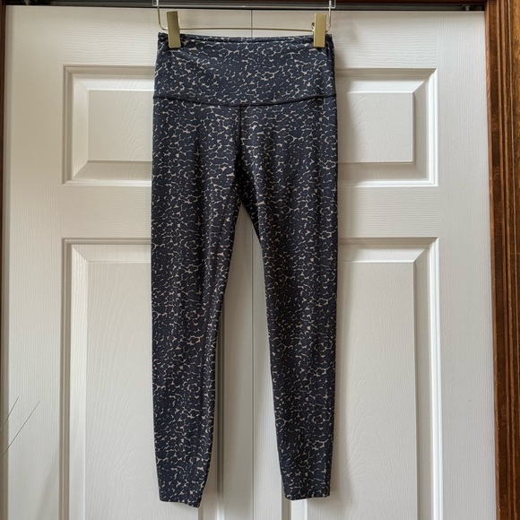 Varley Luna Yoga Leggings Tortoise Leopard size Small - Picture 4 of 13